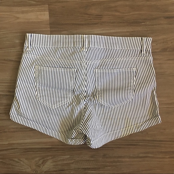 NWOT H&M Black and White Striped Shorts - Picture 2 of 2